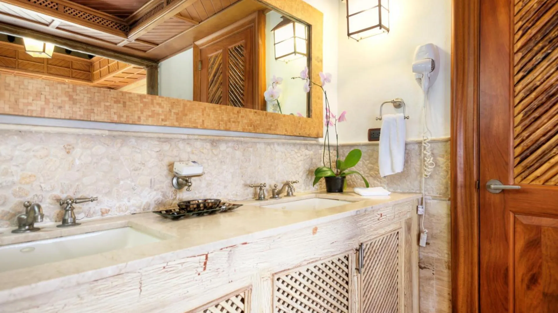 Cap Cana Villa For Rent - Luxury Illa With Access To Eden Roc Beach بونتا كانا جمهورية الدومينيكان